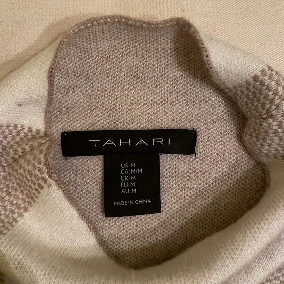 Tahari Plaid Sweater - Size Medium 
Very thick and soft
Mock-neck - Picture 2 of 2